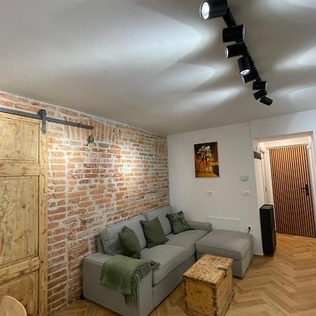 Gg Art Apartments III Ljubljana Bagian luar foto
